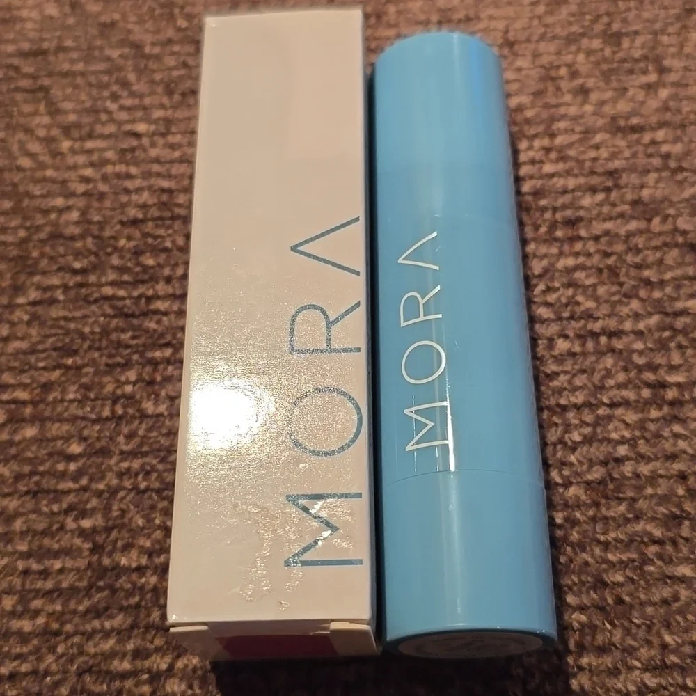 MORA BRAND WOMEN'S SATIN SHEEN MULTISTICK CHEEKS AND LIPS COLOR "HYPED"